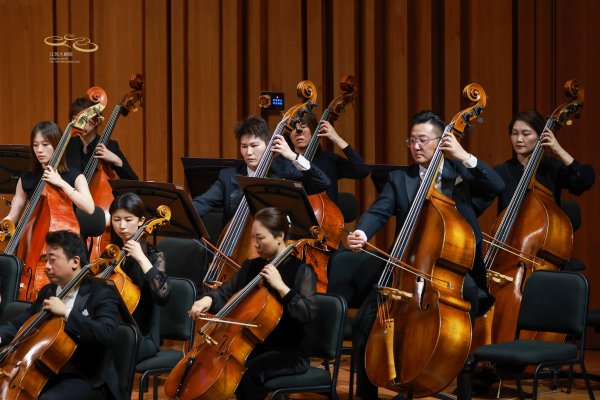 智股策略 当东方弦魄遇上西方音画，《乐鸣东西》带来视听奇幻旅